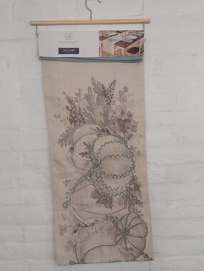 The Farmhouse Rachel Ashwell Table Runner
